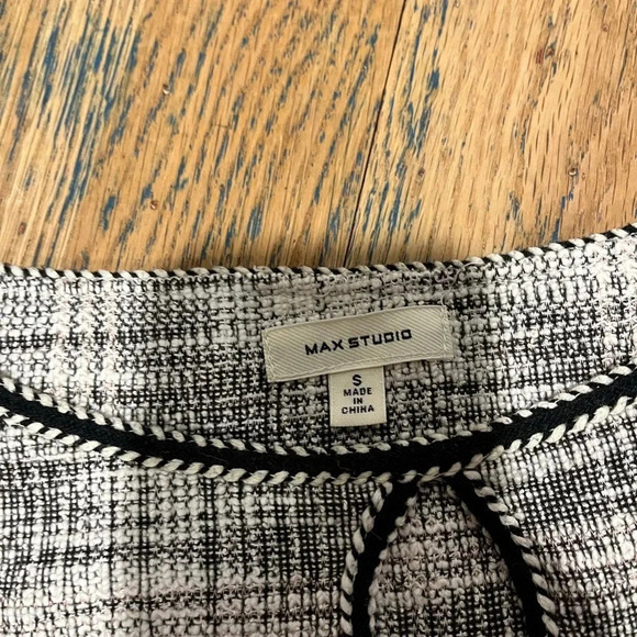 MAX STUDIO 3/4  sleeve Knit top size S - Picture 4 of 6